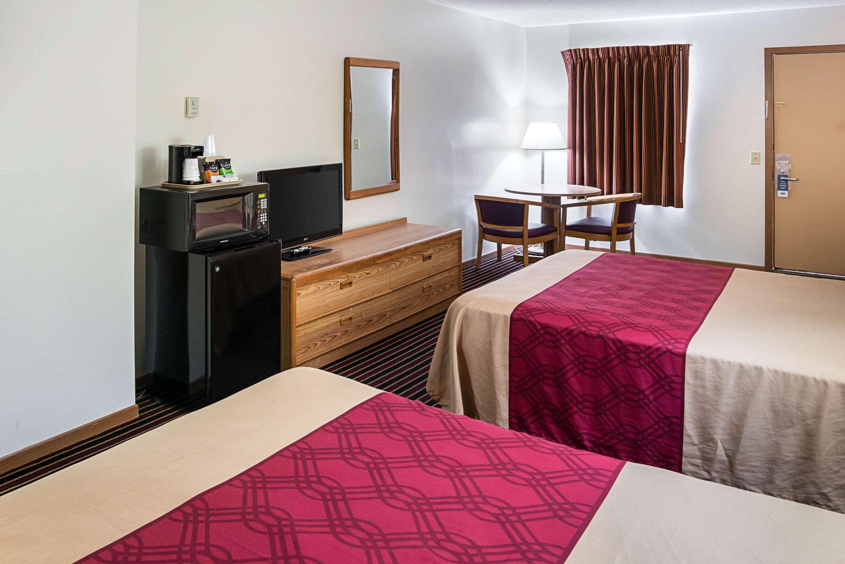 אוסטין Rodeway Inn & Suites מראה חיצוני תמונה