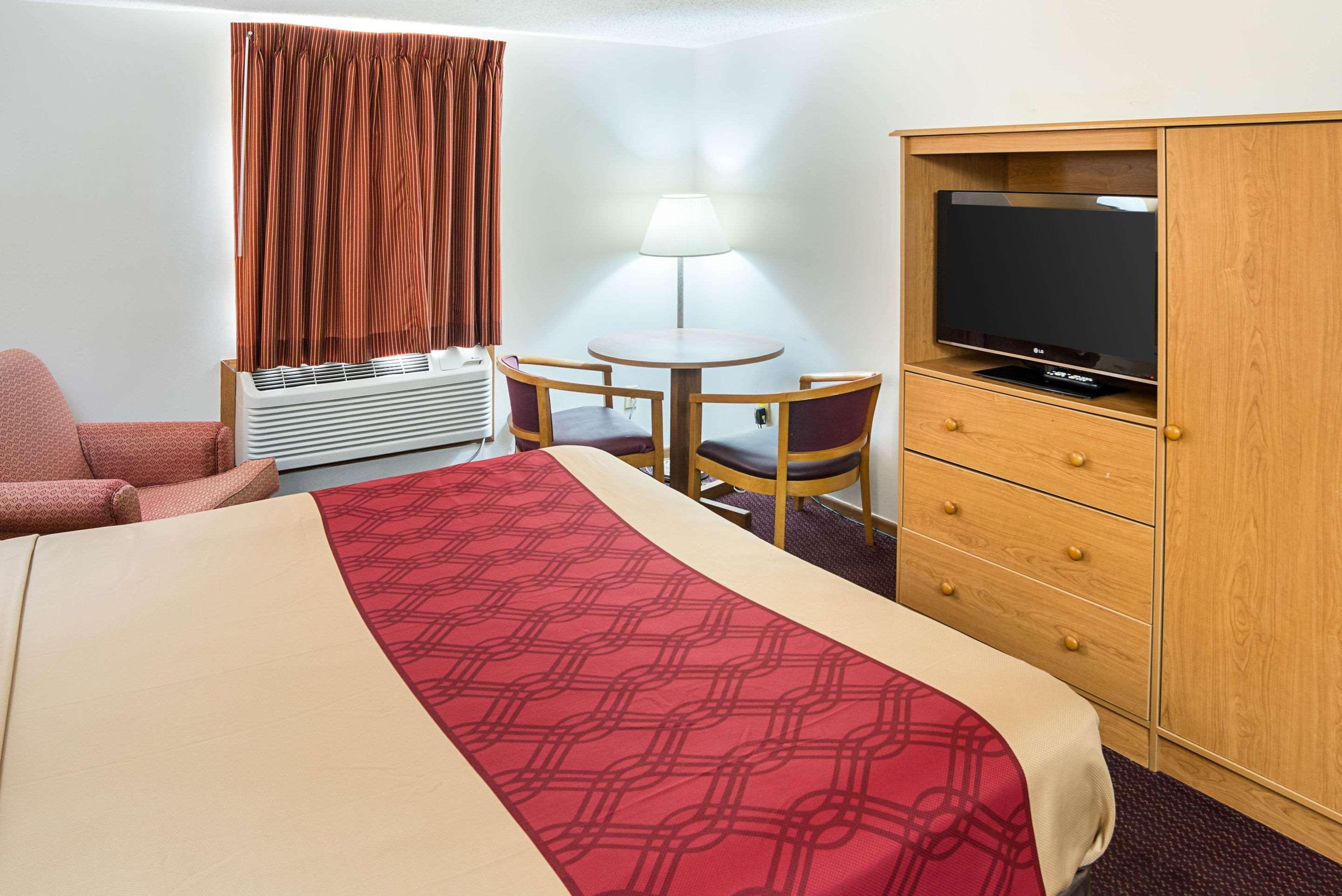 אוסטין Rodeway Inn & Suites מראה חיצוני תמונה