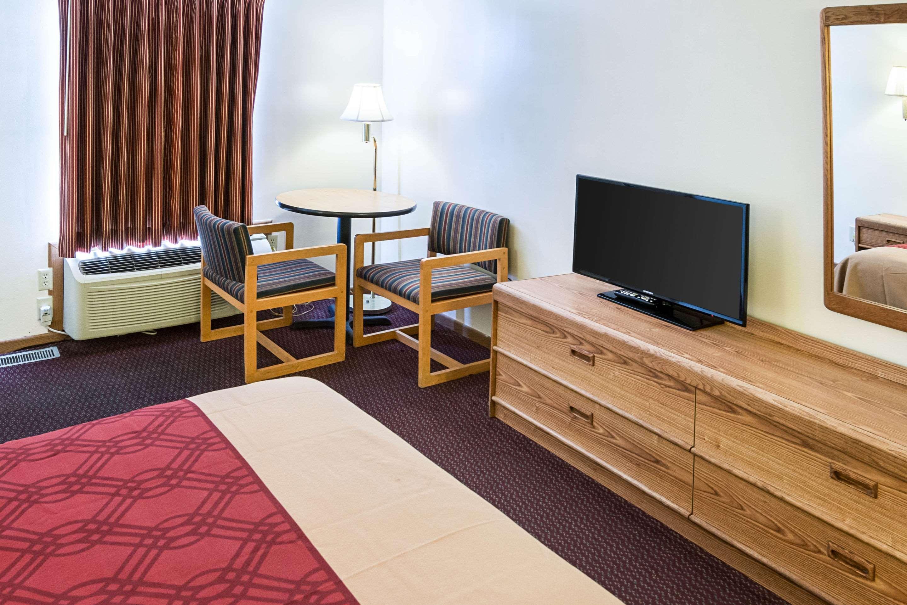 אוסטין Rodeway Inn & Suites מראה חיצוני תמונה