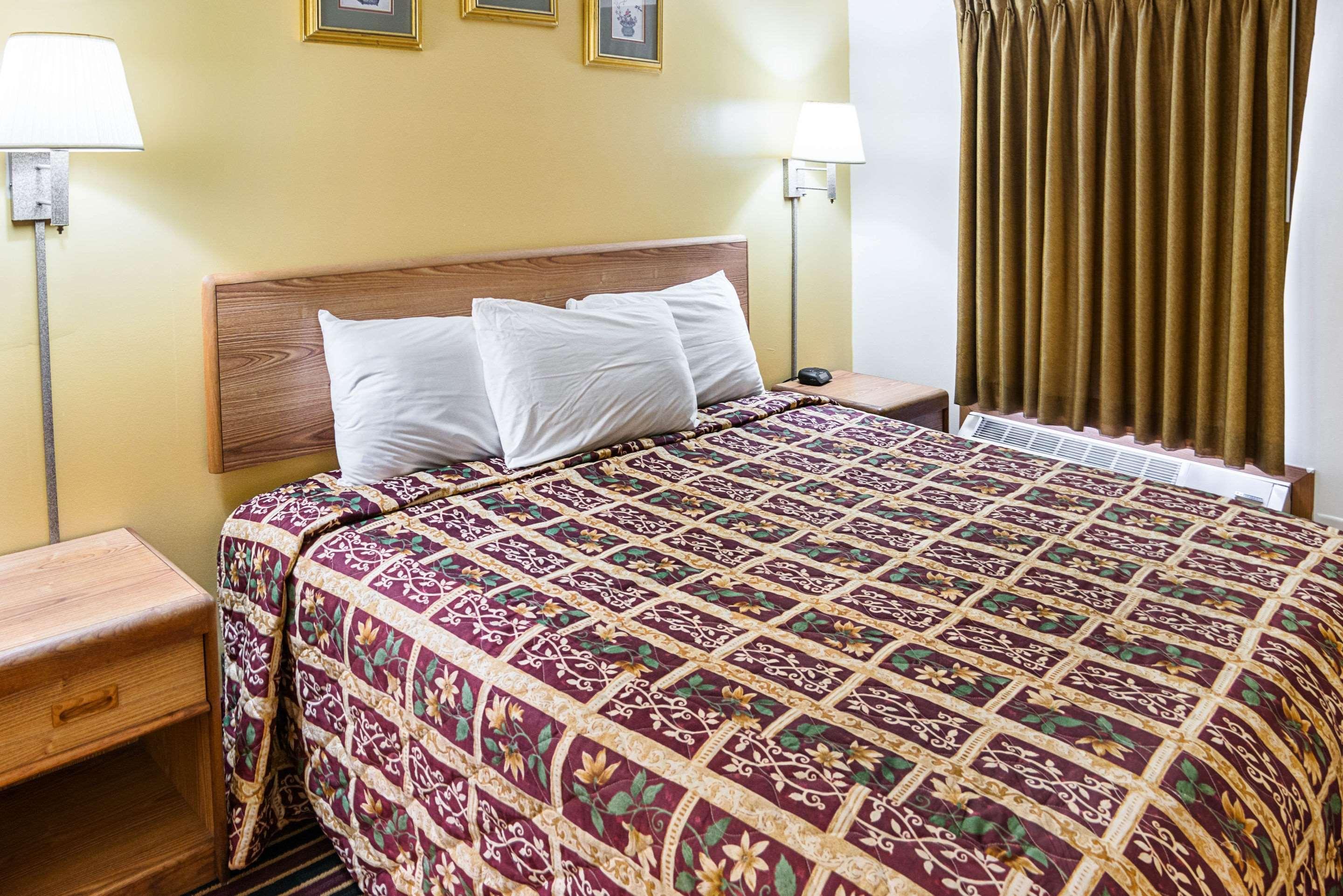 אוסטין Rodeway Inn & Suites מראה חיצוני תמונה