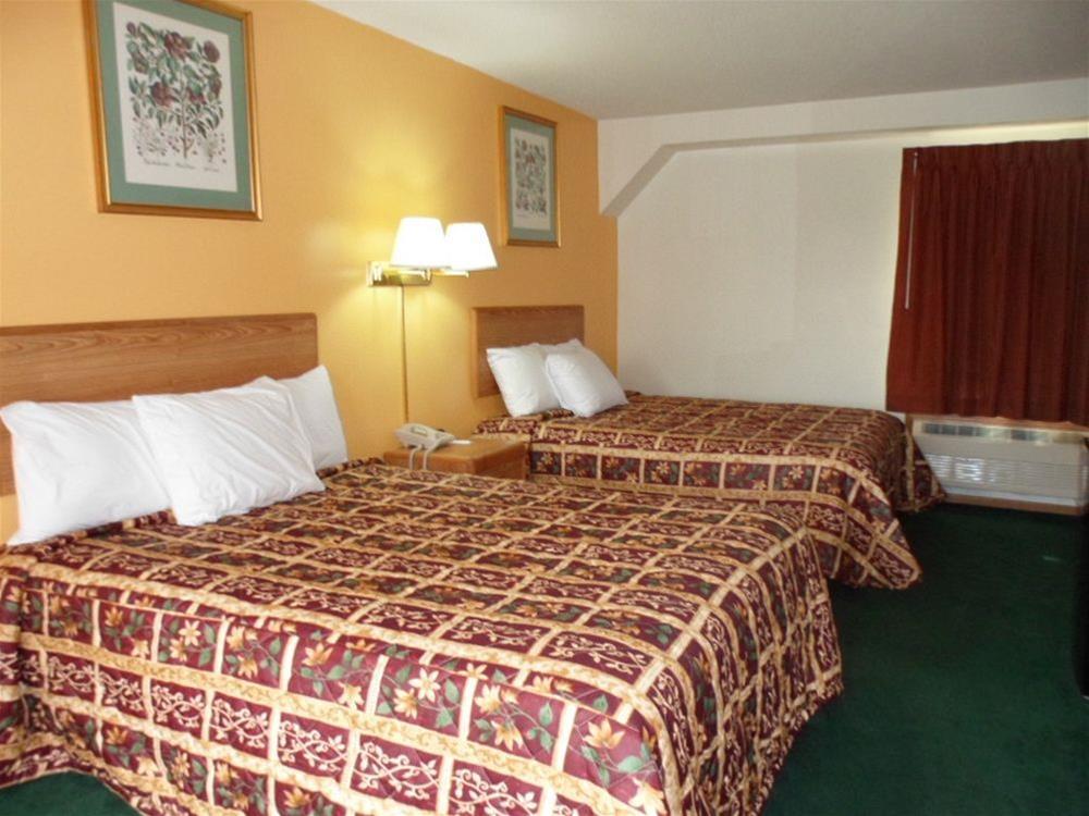 אוסטין Rodeway Inn & Suites מראה חיצוני תמונה