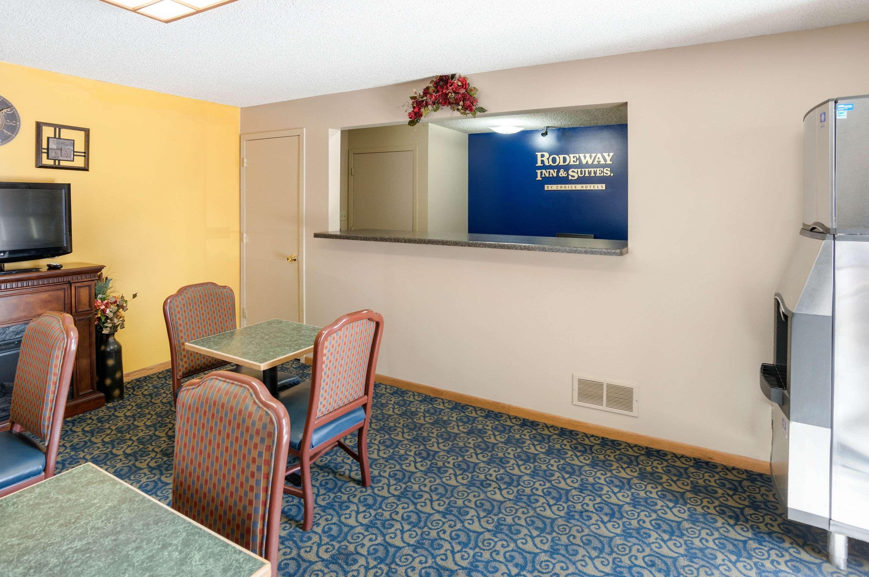 אוסטין Rodeway Inn & Suites מראה חיצוני תמונה