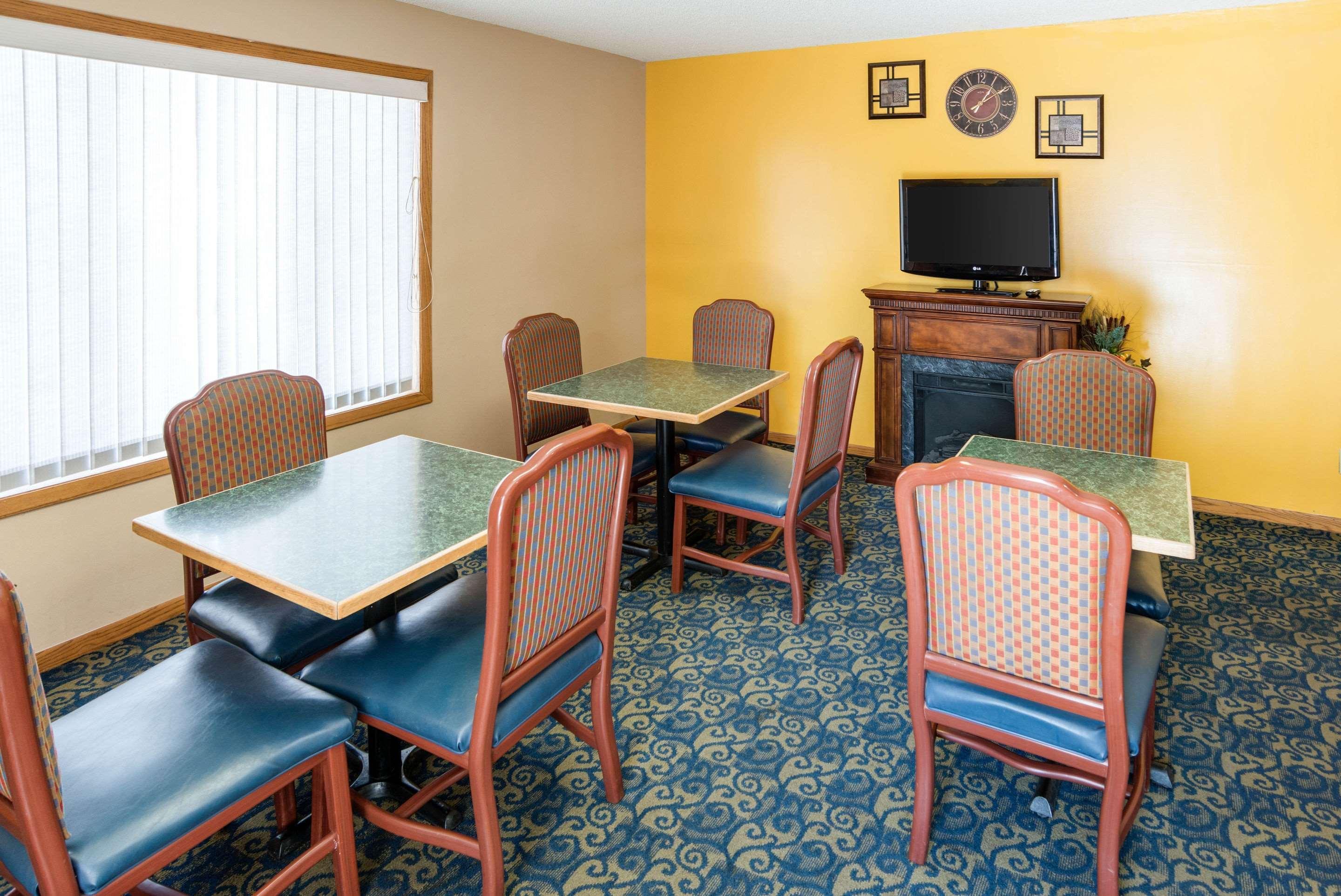 אוסטין Rodeway Inn & Suites מראה חיצוני תמונה